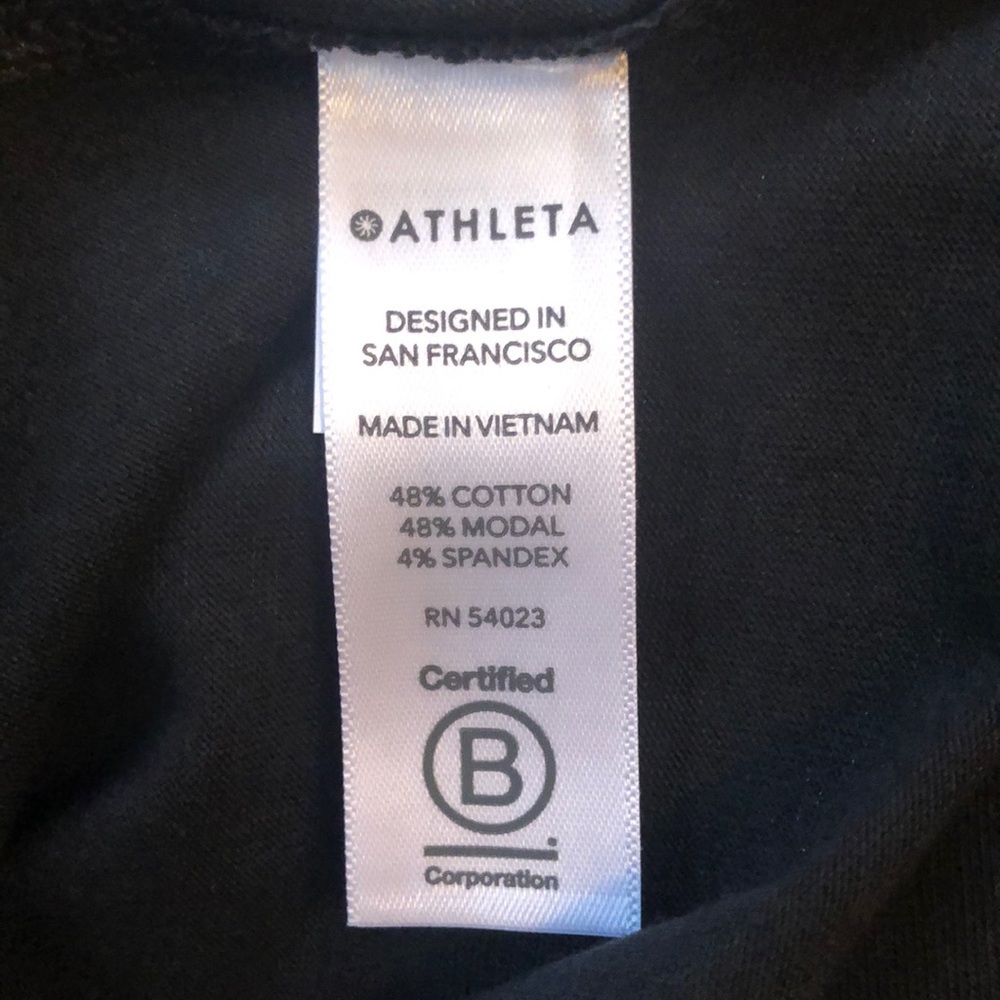 Last One❤️NWT ATHLETA RISE Crop Tee Top Shirt Black Medium - Picture 7 of 8